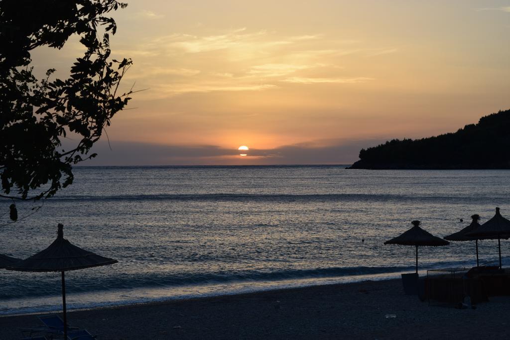 Hotel Kolagji Himare Exterior photo